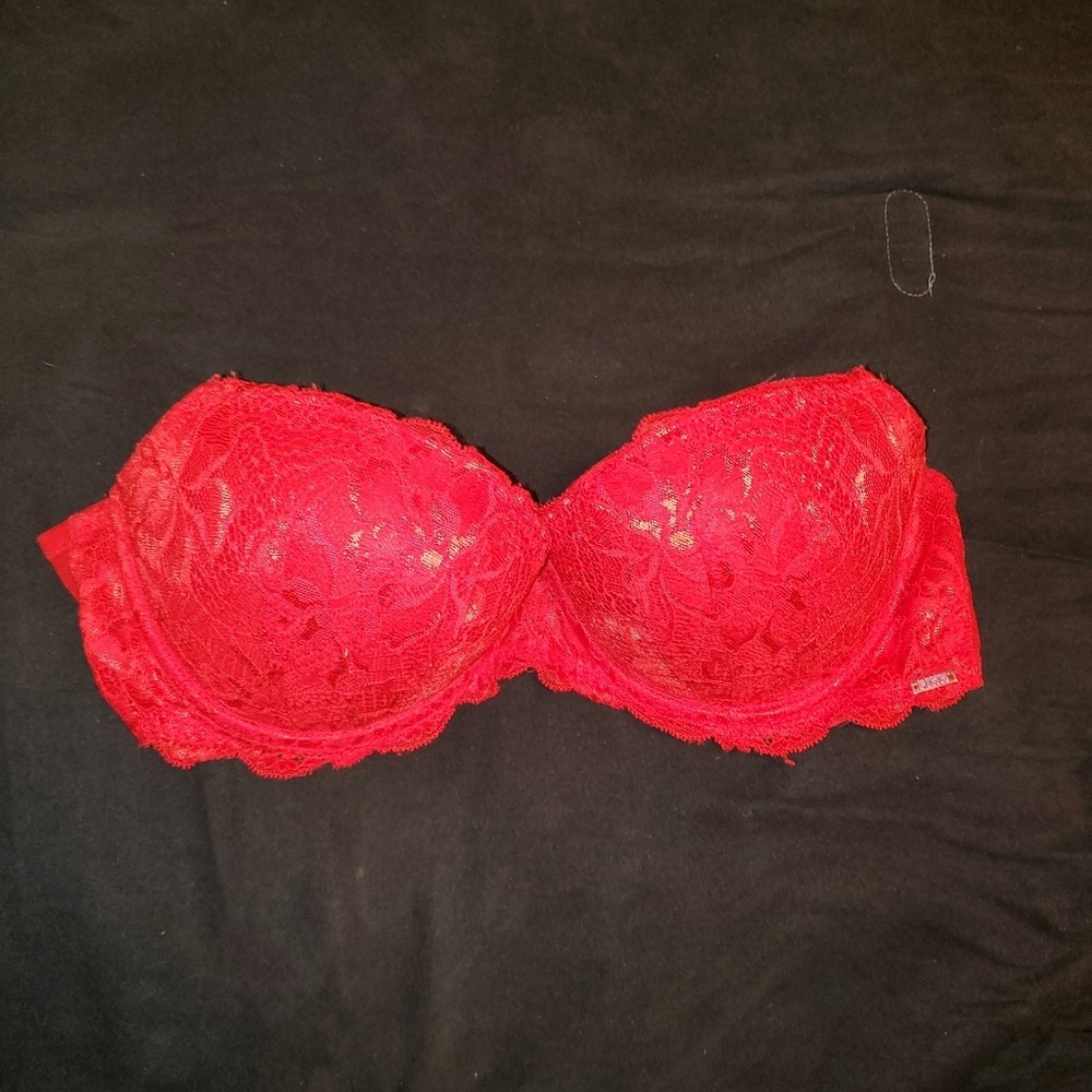 Red Victoria's secret bra